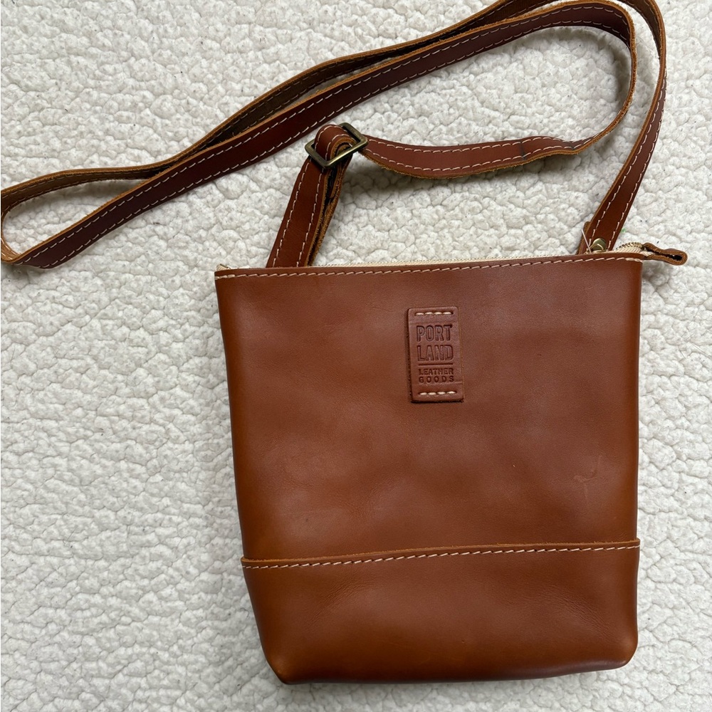 Portland Leather Crossbody Bag - Brown